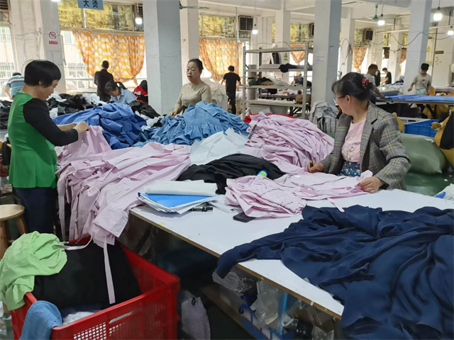 服裝全檢服務(wù) 保障品質(zhì)，提升零售競爭力